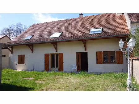 location maison 3 pièces 82m² bragny sur saone 71350