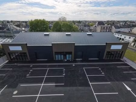 location commerce fleury les aubrais 45400 380m²