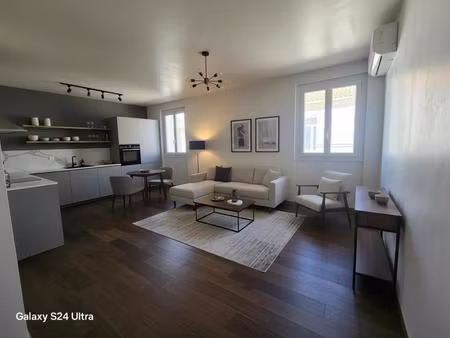 studio de 36m² environ + terrasse & jardin privatif + 1 cave