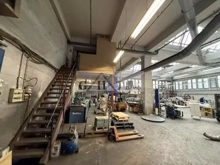 location entrepôt 490 m²