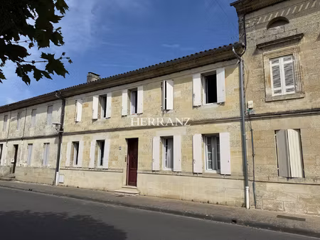 a vendre maison de ville centre bourg des artigues de lussac