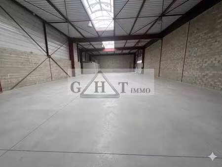 location entrepôt cesson 77240 688m²
