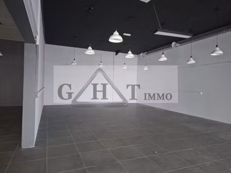 location entrepôt 280 m²