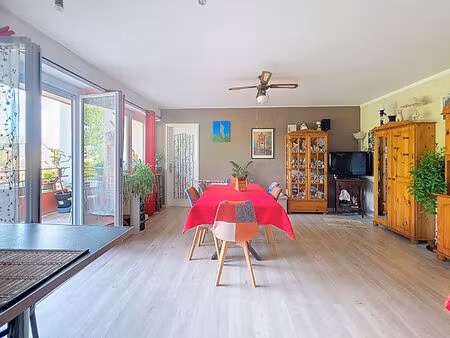 vente appartement 4 pièces  76.00m²  angers