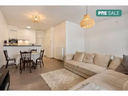 appartement te koop in roeselare met 2 slaapkamers