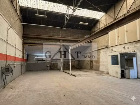 location entrepôt fontenay tresigny 77610 700m²