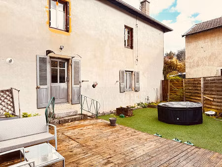 bien rare au coeur d'un village de caractère ? charme & volumes au rendez-vous