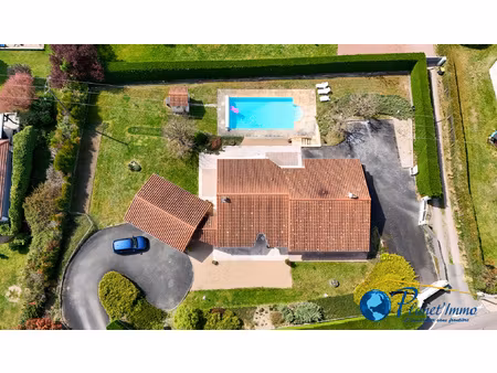 saint-bonnet-les-oules / maison individuelle de 150m2 habita