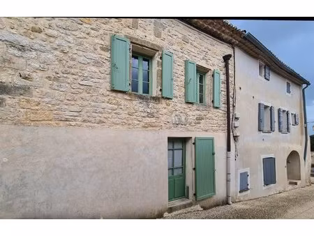 maison de ville avec terrasse et vue