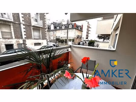 appartement type 2 avec terrasse  vue mer latérale la baule-cen