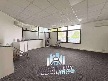 location bureaux 286 m² à 426 m²