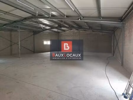 location entrepôt 270 m²