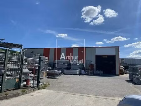 vente entrepôt 649 m²