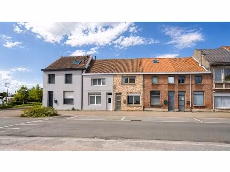 woning met terras te lokeren