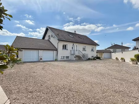 st usage - maison 5 pièces à louer - 208m2 - 399 000 € cc - réf: yuag-vqd-a82 - bourse imm