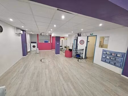 vente local d'activités 130 m²