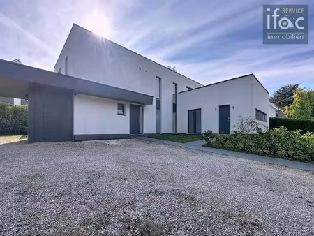 moderne villa met 6 slaapkamers en zonnige tuin in wijk arboretum