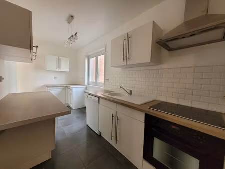 location appartement 4 pièces 77m² villeneuve d ascq 59491