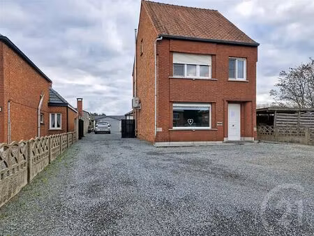 huis te koop in begijnendijk met 3 slaapkamers