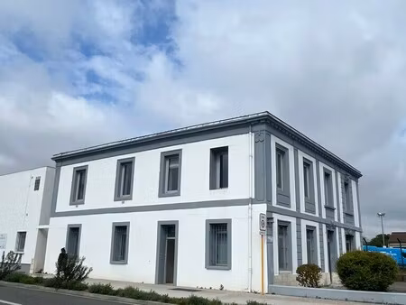 location bureaux 65 m²