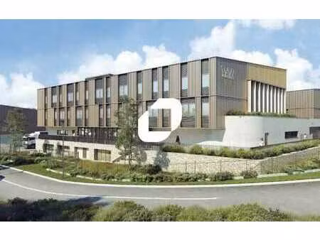 vente local d'activités 51 m² à 4 840 m²