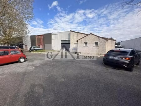 vente entrepôt 100 m²