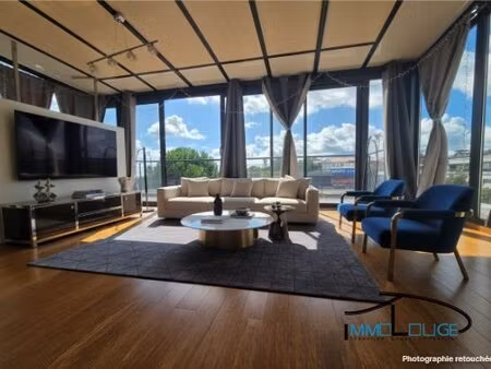 appartement t3 de 84 m² avec deux places de parking  situé dan