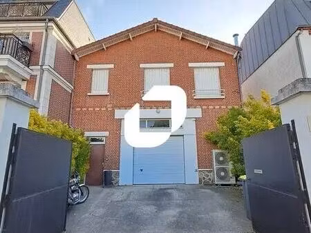 location bureaux 471 m²