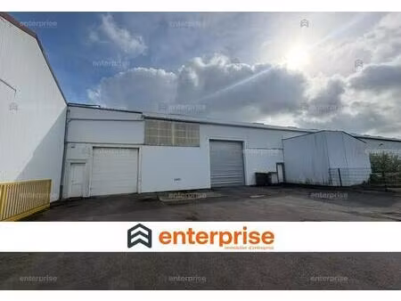 location local d'activités 530 m²