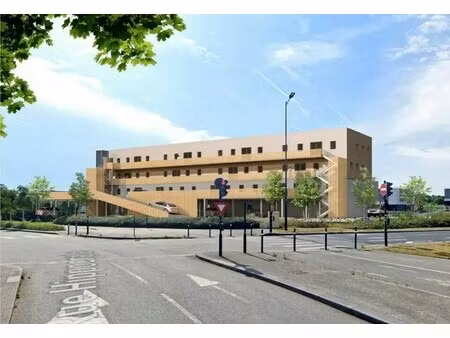 location local d'activités 861 m²