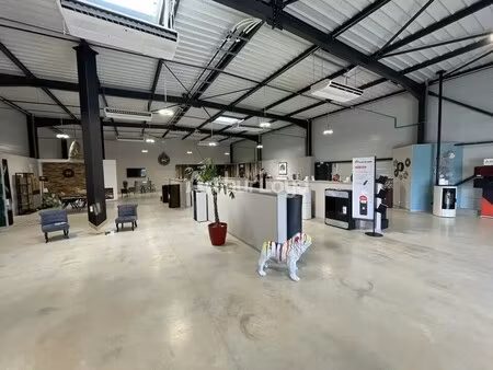 location commerce 530 m²