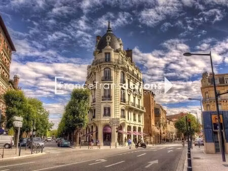 location commerce 120 m²