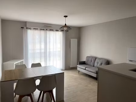 location appartement 2 pièces  39.53m²  chalonnes