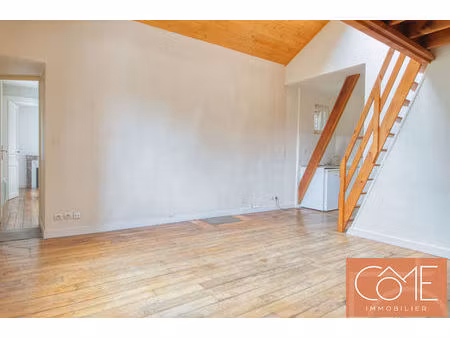 à vendre - appartement t3 - 49 40 m² - dernier étage - grenier - secteur quai saint-cast -