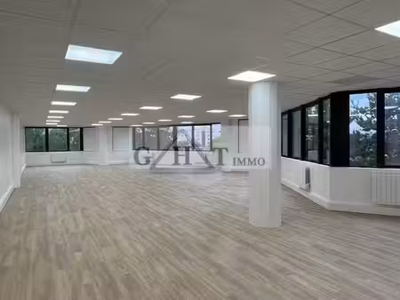 location bureaux rosny-sous-bois 93110 163m²