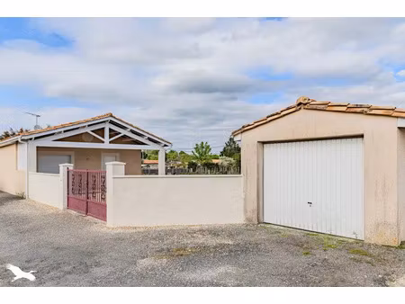 vente maison 4 pièces 84 m² les peintures (33230)