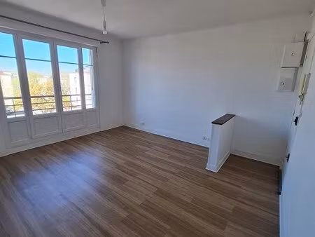 location appartement 3 pièces 63m²