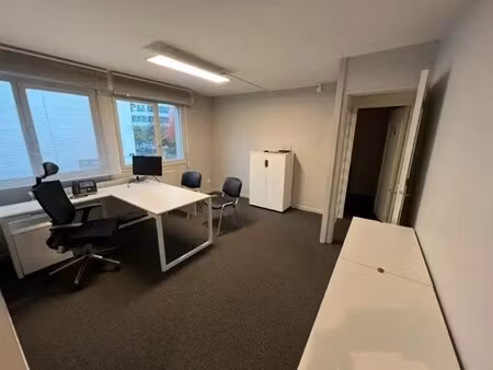 location bureaux 82 m²
