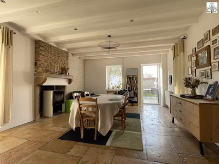 vente maison 5 pièces 129.13 m² à beaune (21200)  379 900 €