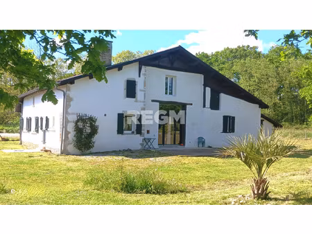 maison rénovée 183 m2 + 2 3 ha de terrain 4 chambres gar