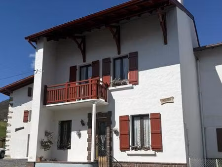 maison de ville centre bourg de macaye