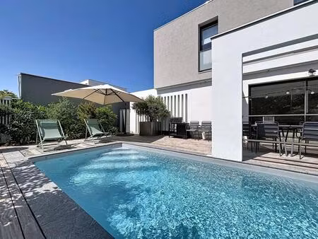 maison contemporaine  golf et océan