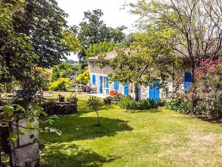 vente maison 15 pièces 350 m² à port-sainte-foy-et-ponchapt (33220)  417 000 €