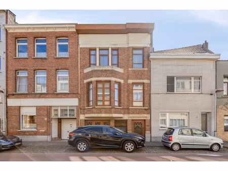 huis te koop in merksem met 4 slaapkamers