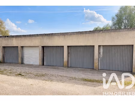 vente garage undefined m²