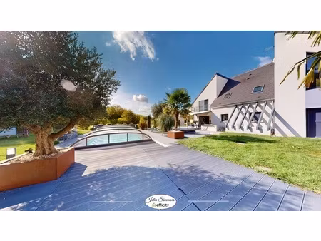 maison 8 pièces - 227 m²