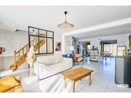 exclusivite : maison lumineuse entierement renovee - 3 chambres et jardin !