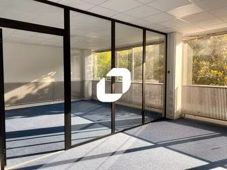 vente bureaux 831 m²