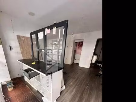 location commerce 50 m²