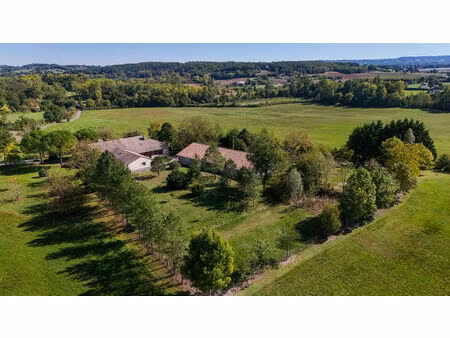 maison ledat 4 pièce(s) 268 m2